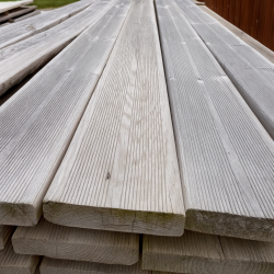 Decking board — Siberian larch 28х145 2,4 m