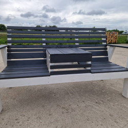 Bench “Little Seal”
