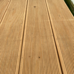 Decking board 27x140 4.2 m