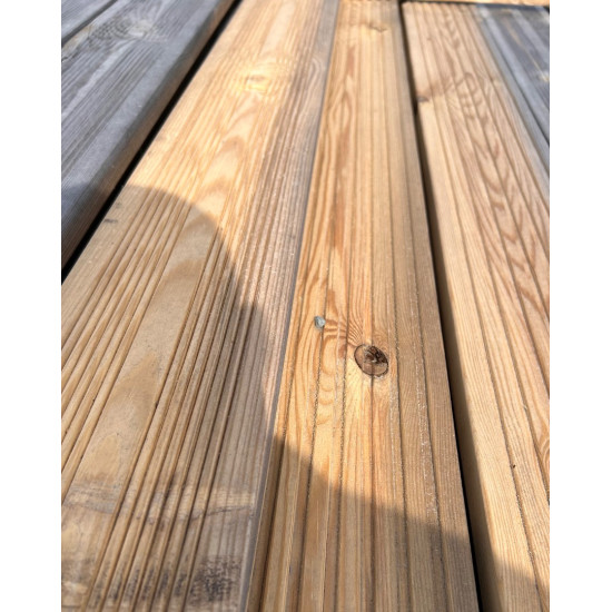 Decking board 28x140x3.6 m, Grade 2 (BC)