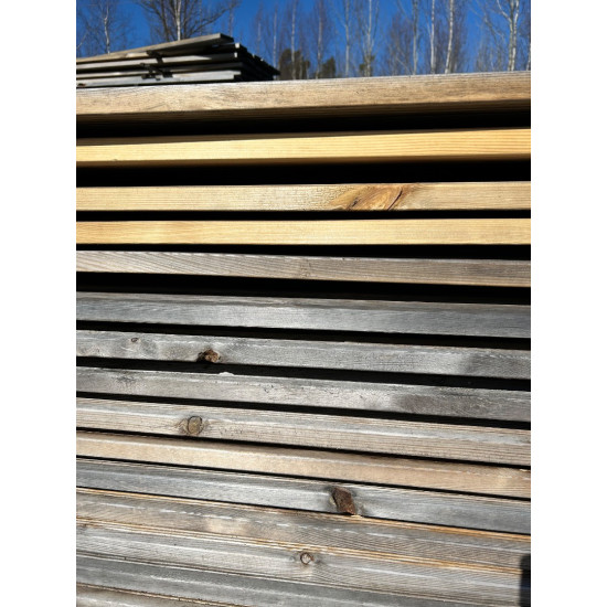 Decking board 28x140x3.6 m, Grade 2 (BC)